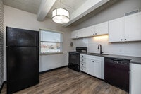 Interior Photo - Corinth Garden