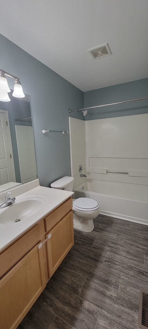 Building Photo - 4012 Blackstone Dr