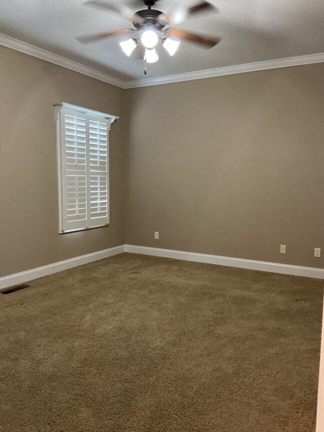Building Photo - YOUR NEW LUXURY HOME!!!!!!!