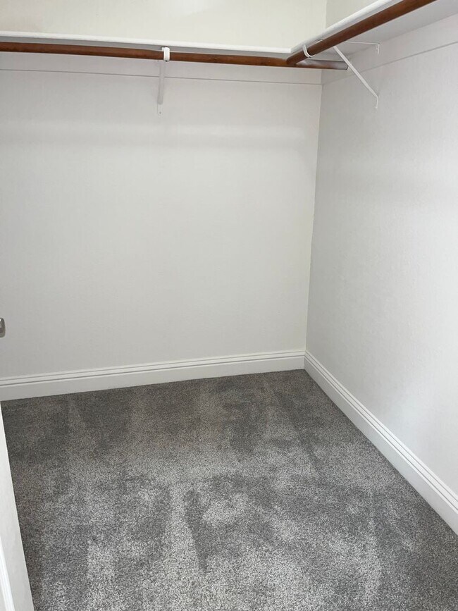 Building Photo - Exceptional 4BR/3BA/3 Car Tandem Garage in Elk Grove | 3140 SF | Tenant Pays $195 monthly for WS&G