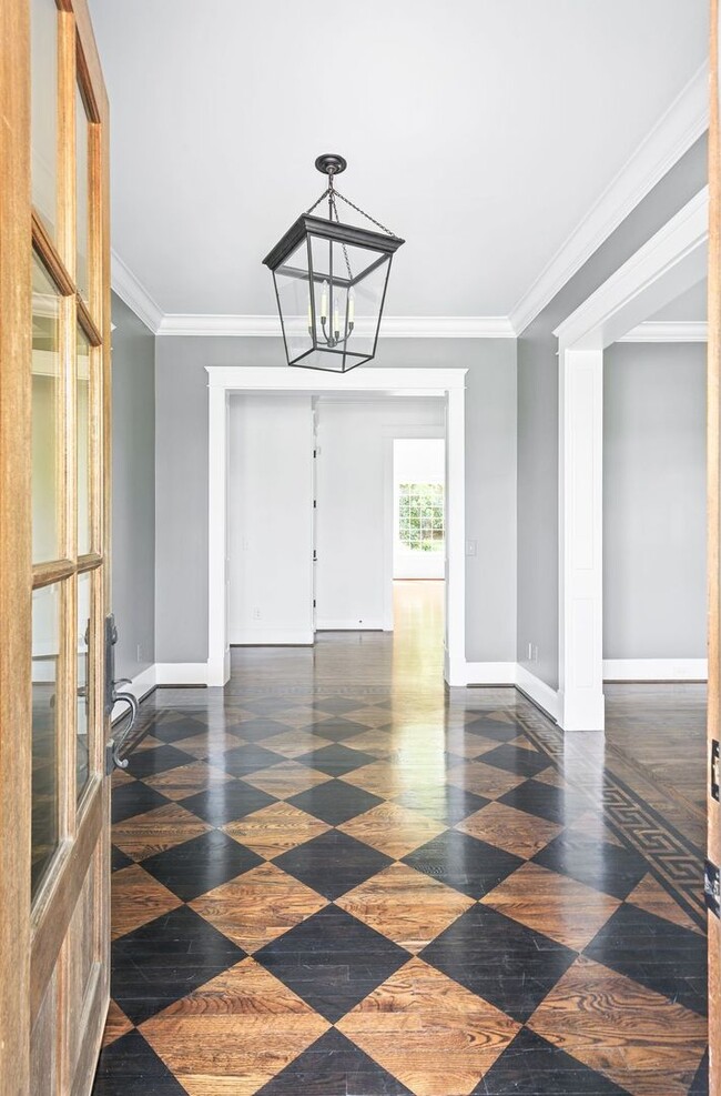 Building Photo - A timeless Cape Cod-style estate!