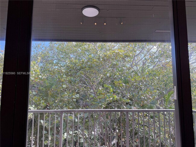 Building Photo - 55 Ocean Ln Dr