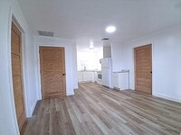 Building Photo - 623 45th St