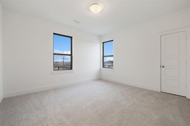 Building Photo - 8218 Vitex Ave