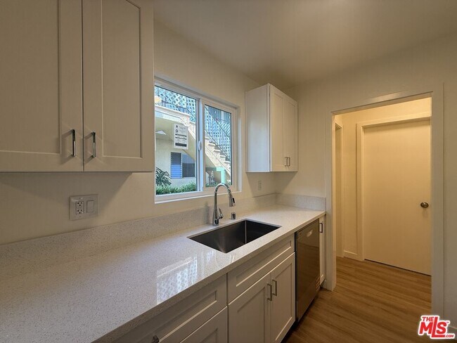 Building Photo - 1314 10th St