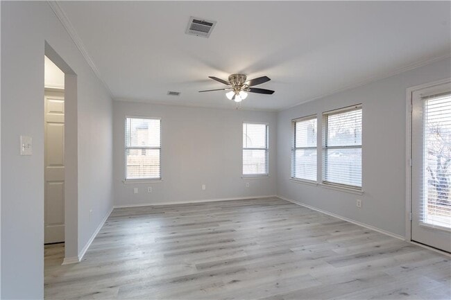 Building Photo - 2917 Bernardino Cove