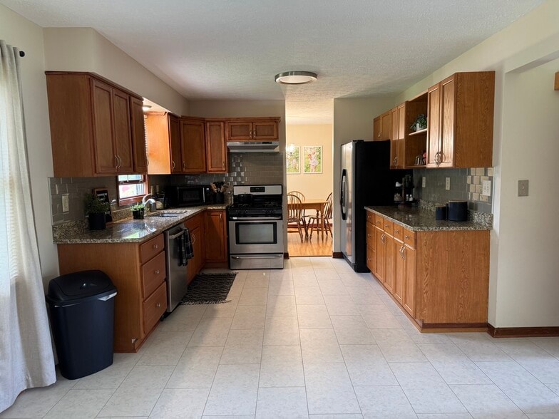 Kitchen (1st floor) - 1478 E 10th St
