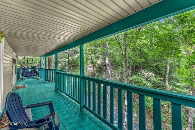 Building Photo - 1052 Twin Oaks Rd