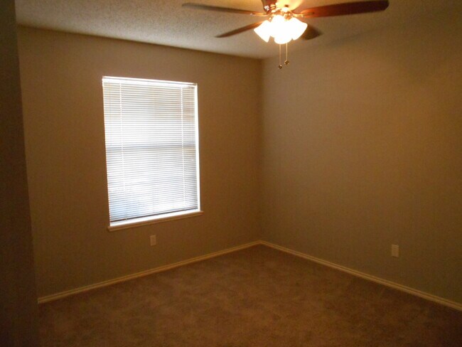 Building Photo - 3/2/2 Frenship ISD