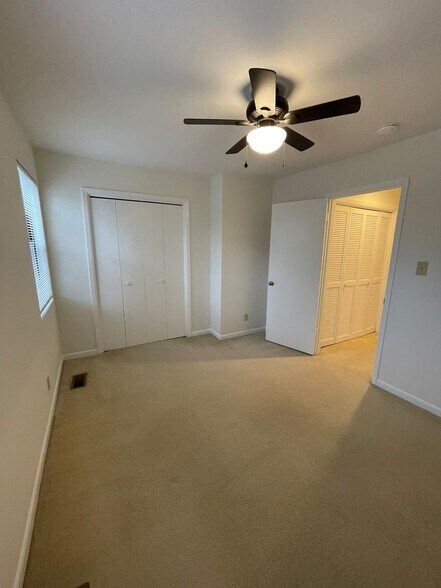 Building Photo - 128 Beechwood Drive