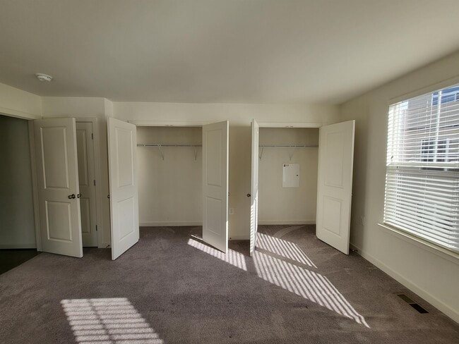 Building Photo - 1438 Wheyfield Dr