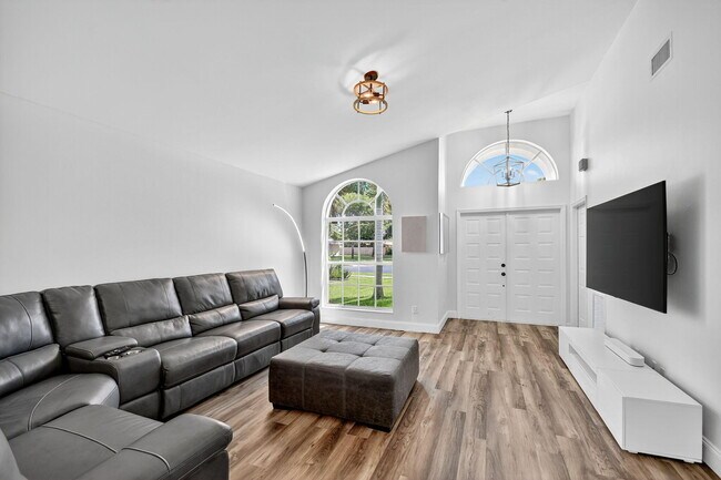 Building Photo - 1891 Oak Berry Cir