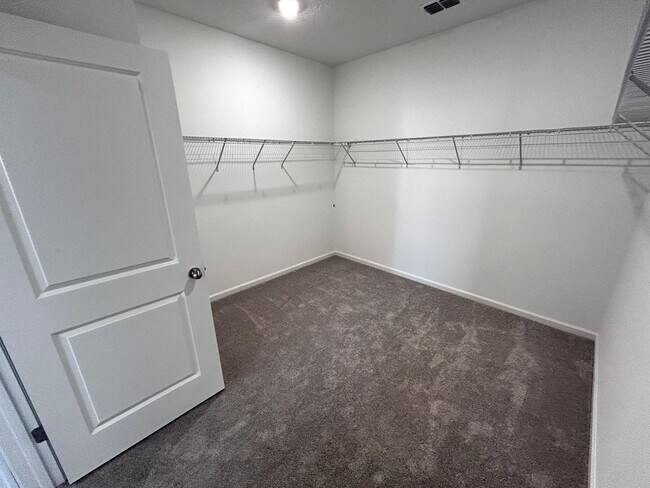 Building Photo - Brand New 4/3.5 Two Story Home with Loft. ...