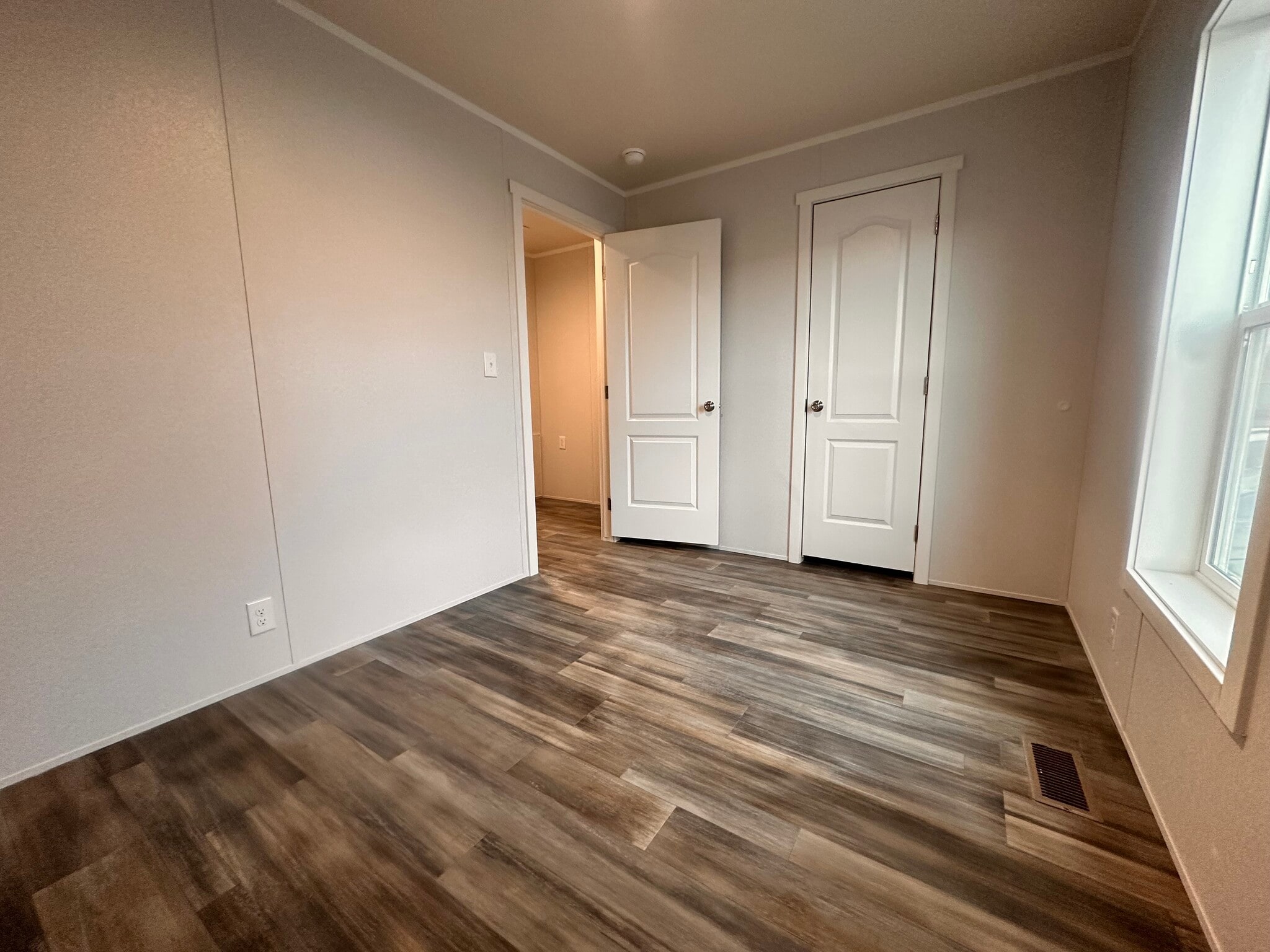 Building Photo - 34 Jubilee St