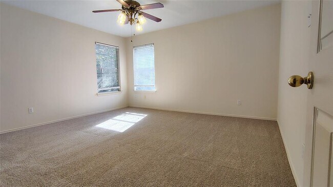 Building Photo - 2208 Ada Ln