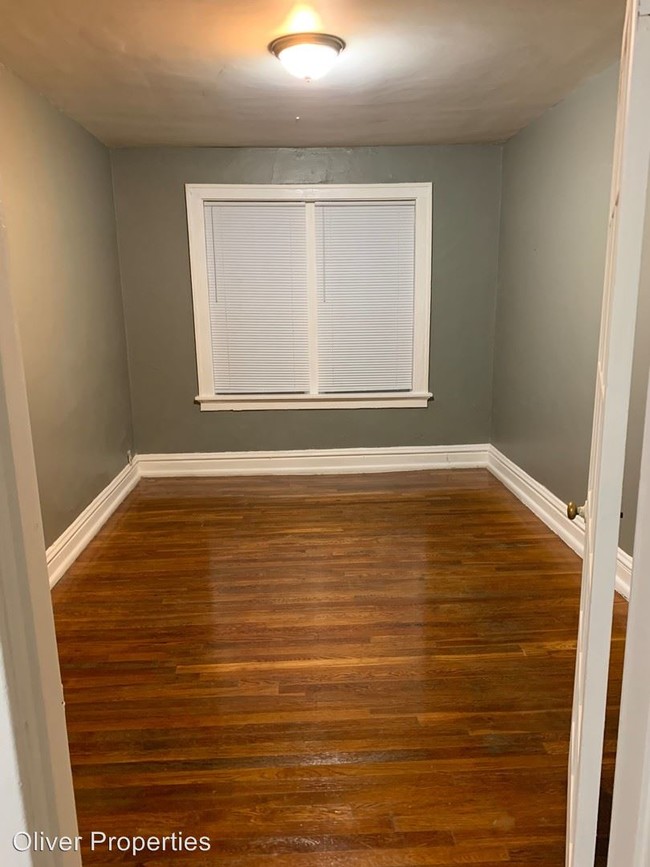 Building Photo - 4223 Ellenwood Ave