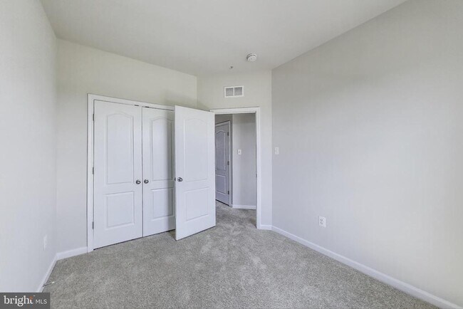 Building Photo - 1821 Jameson Dr