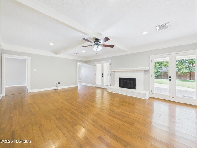 Building Photo - 128 Pigeon Loop