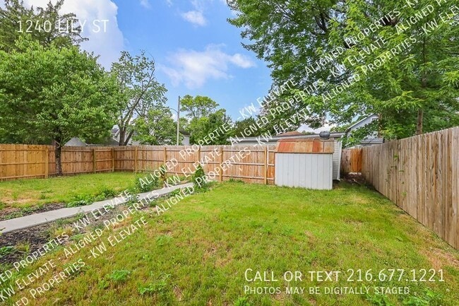 Building Photo - 1240 Lily St