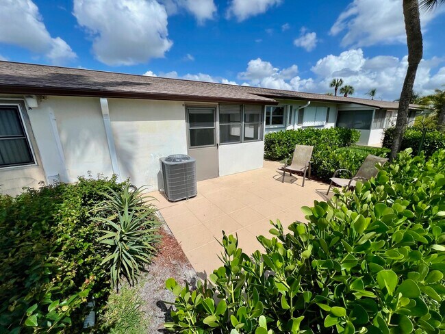 Building Photo - 2805 Crosley Dr E