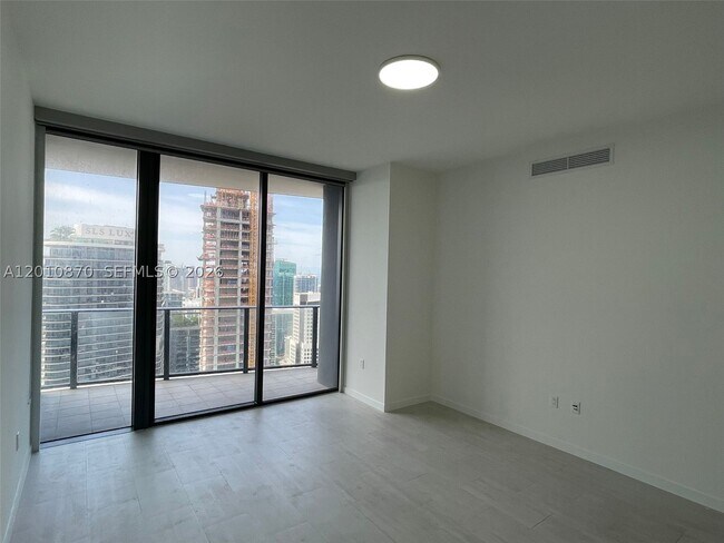 Building Photo - 1000 Brickell Plaza