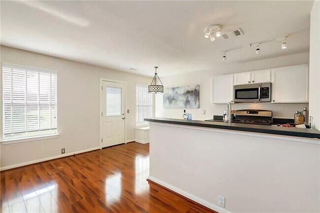 Building Photo - 809 Barefoot Cove