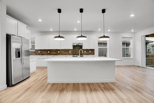 Building Photo - $3,650.00 - 4 Beds 3 Baths Single Family H...