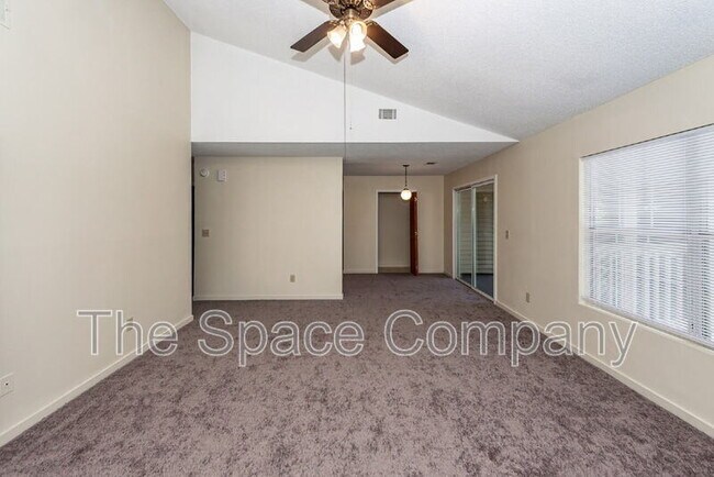Building Photo - 2020 Coldspring Dr