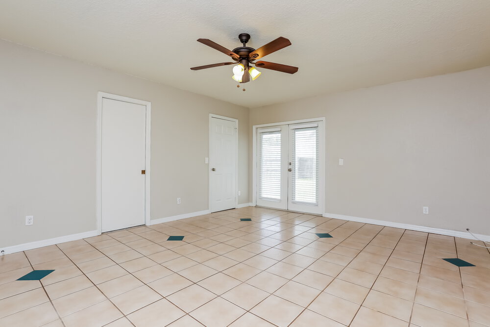 Building Photo - 8612 Villa Nova St