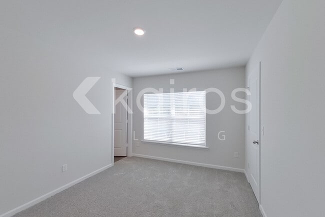 Building Photo - 2579 Banyon Cir