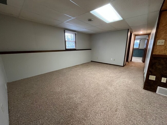 Building Photo - 4 Bed/2 Bath Rental Home with Fenced in Yard!