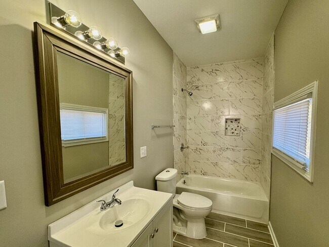 Building Photo - 4725 Southern Pkwy