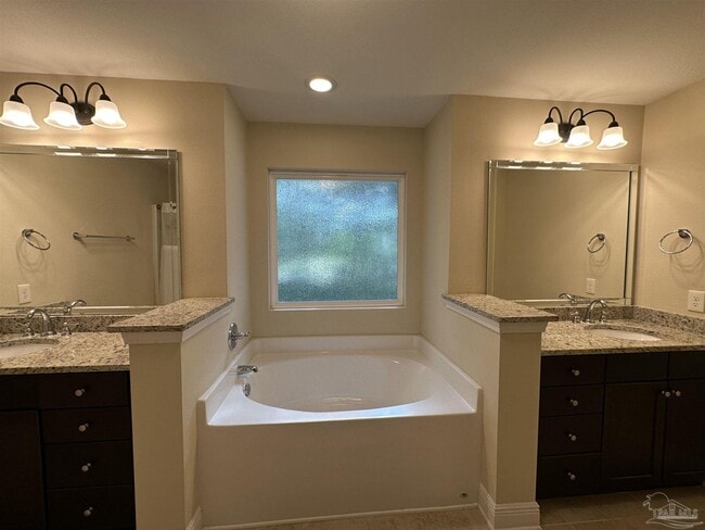 Building Photo - 7329 Farmers Rd