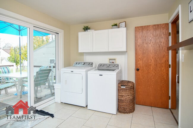 Building Photo - 1260 7th St