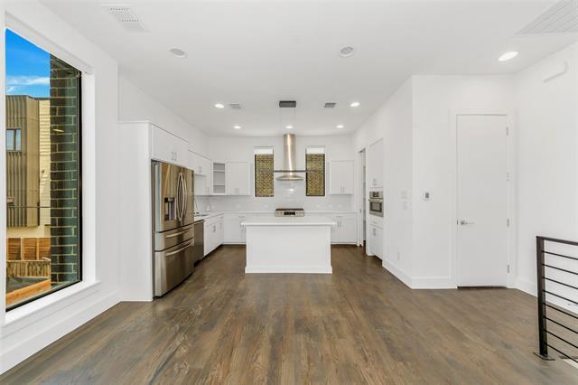 Building Photo - 1961 Dowgate Ct