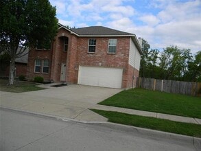 Building Photo - 4636 Mountain Oak St