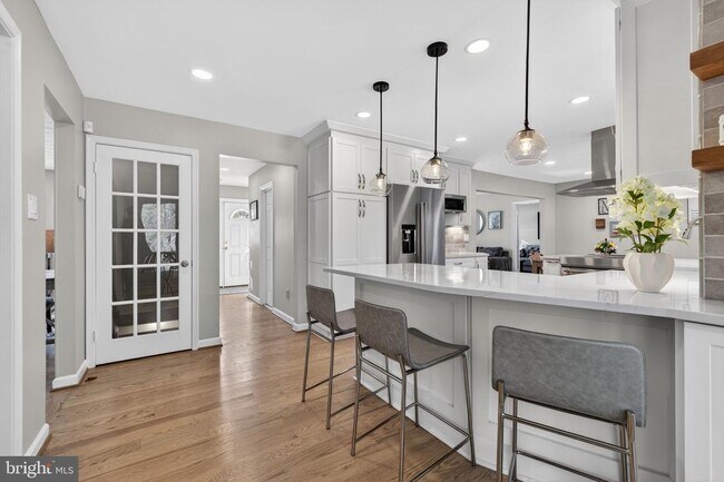 Building Photo - 11922 Holly Spring Dr