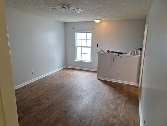 Building Photo - Wonderful Four Bedroom Home Located in Nor...