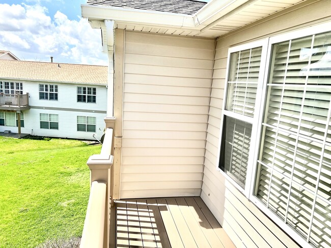 Building Photo - 1288 N Red Oak Cir