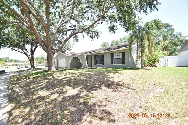 Building Photo - 4008 Briarlake Dr