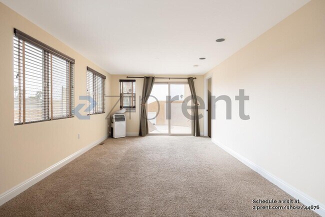 Building Photo - 1424 Thomas Ave
