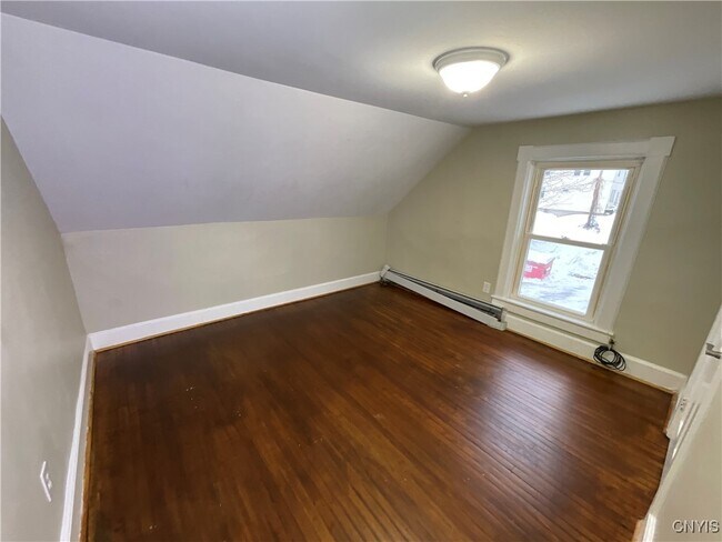 Building Photo - 127 Winslow St