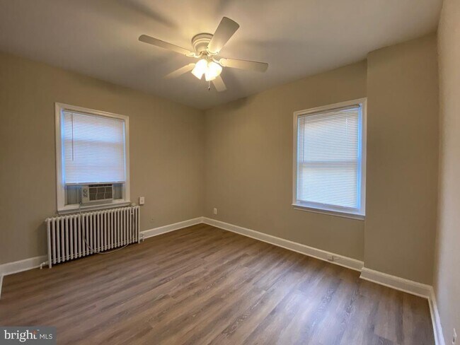 Building Photo - 8505 Flower Ave