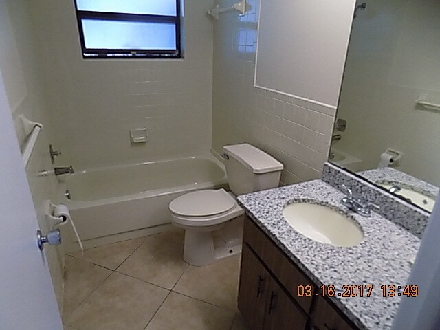 Building Photo - Exceptional 3/2/1 Home in Hudson