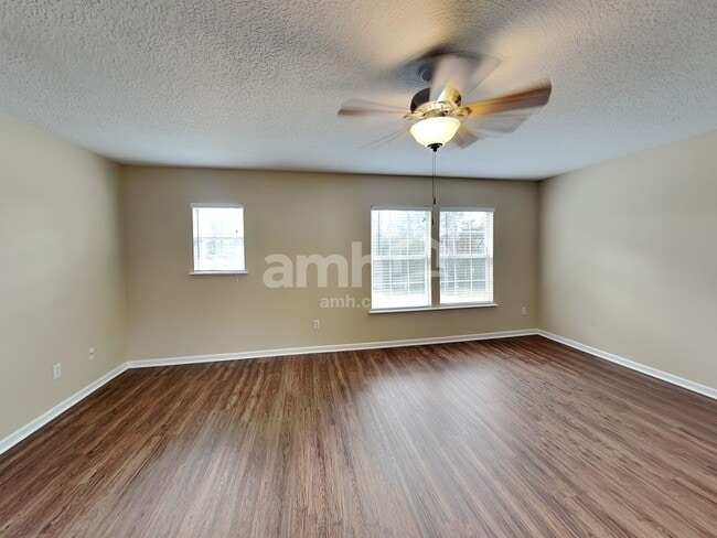 Building Photo - 325 Van Gogh Cir