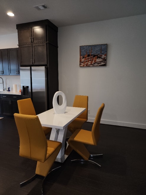 Building Photo - 241 Maynard Terrace SE