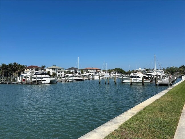 Building Photo - 6260 Kipps Colony Ct S