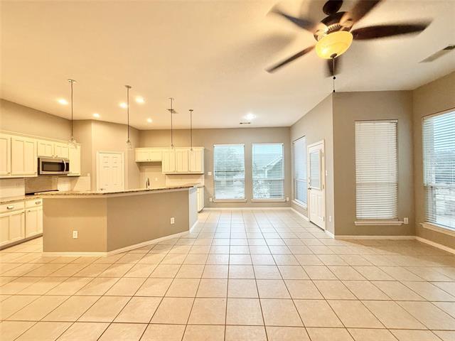 Building Photo - 2916 Red Wolf Dr