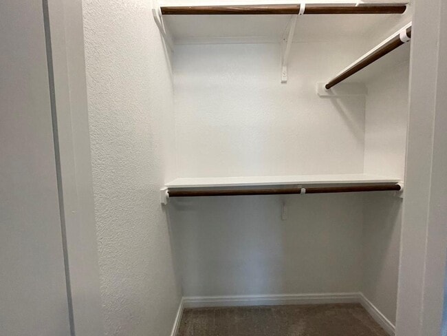 Building Photo - 7519 Broadmoor Cv