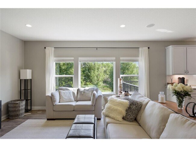Building Photo - 5596 Orchard Cove